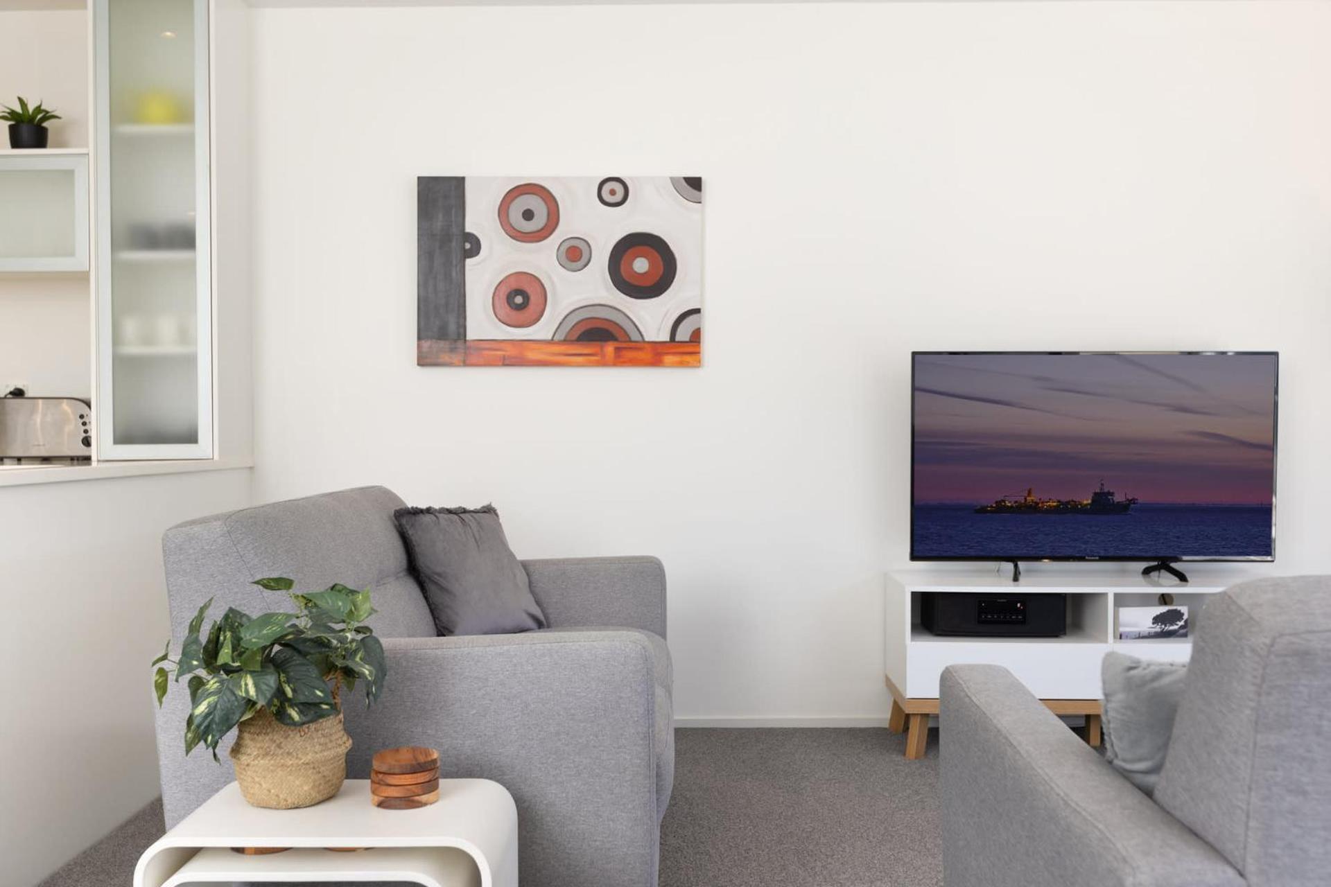 Sunny And Spacious - Moments From The Beach And Downtown Mount Maunganui Exterior photo